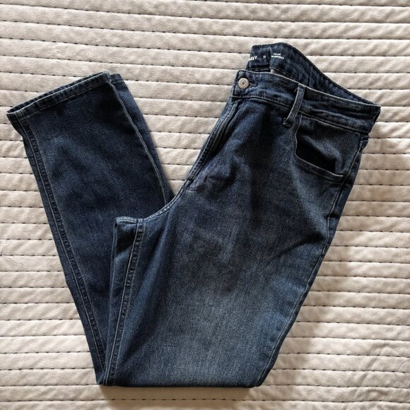 Old Navy WOW Straight Jeans Sz 16 High Rise Medium Wash Denim - Picture 7 of 7